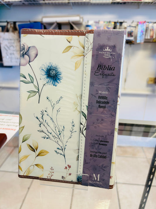Biblia RVR1960 Delicadeza Floral con cierre en imán Letra Grande 11.5 puntos